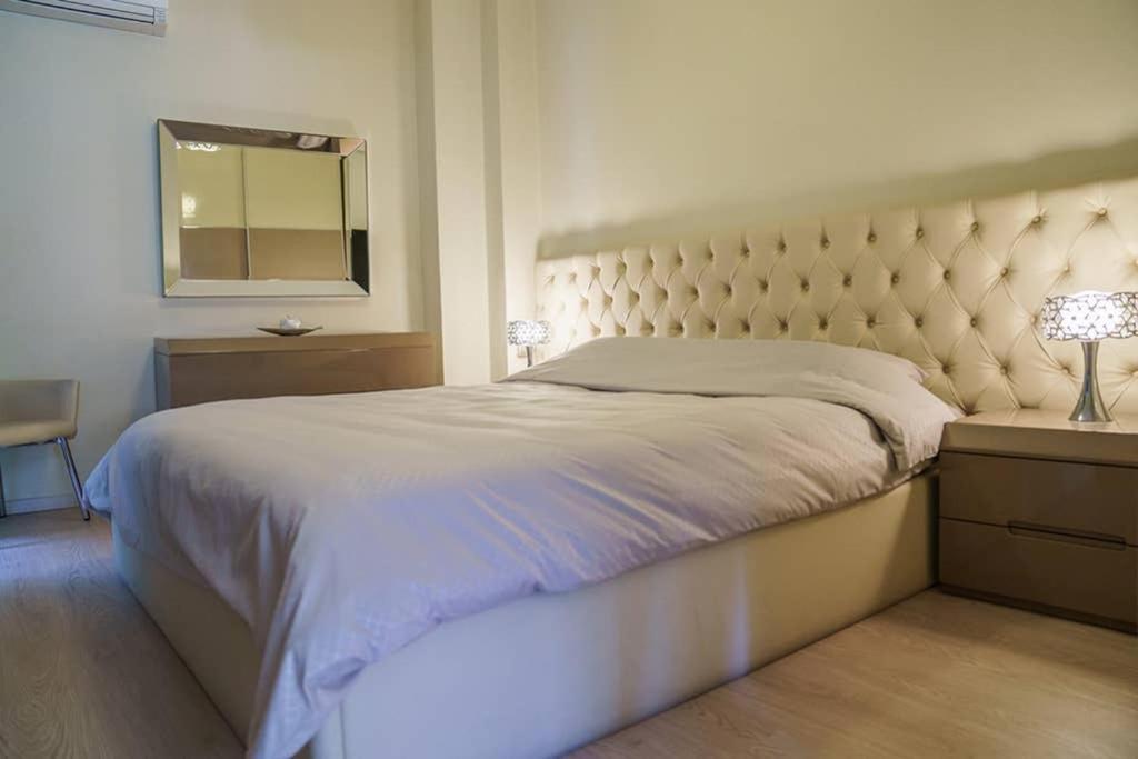 A Stylish Apartment In The Center Of Kastoria Luaran gambar